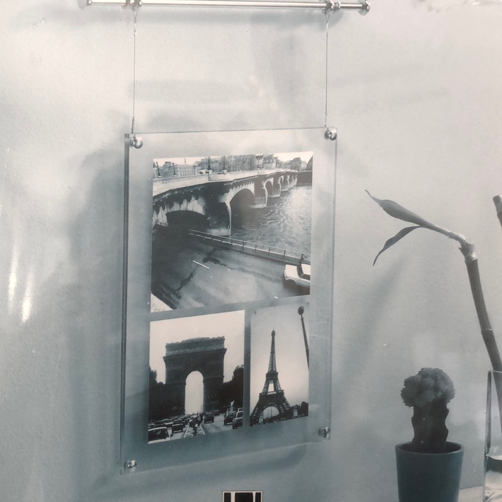 ‼️‼️‼️2 for &17 Bundle. NEW Hanging Photo Display